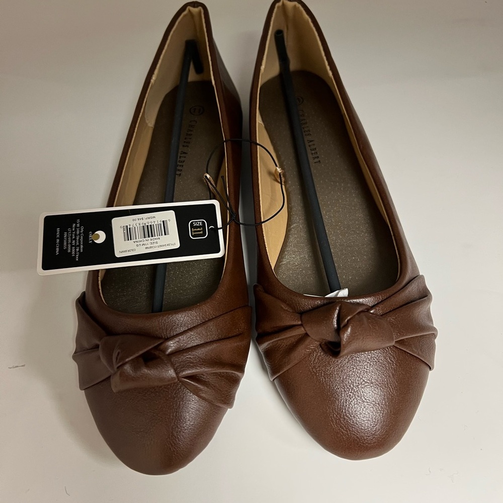 Charles Albert ballet flat